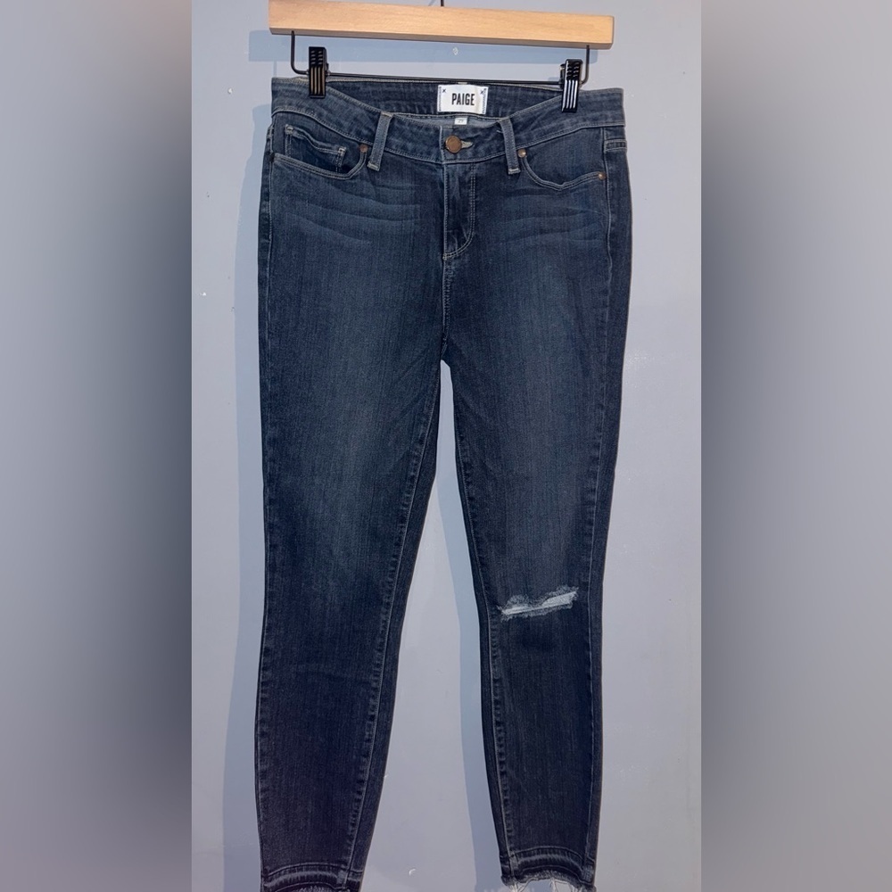 PAIGE Dark Blue VERDUGO CROP Jeans; size 29